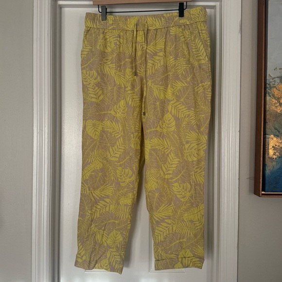 Calvin Klein Straight Leg Tropical Leaves Yellow Tan Pull-On Pants Elastic Tie - Picture 1 of 7